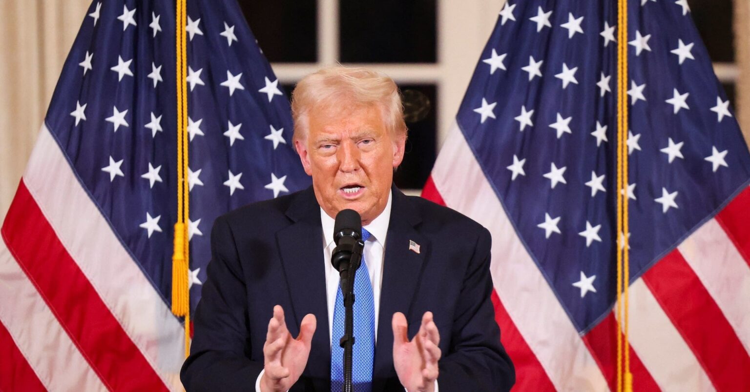 トランプは、ウクライナ戦争の終了についてプーチンに話したと言います