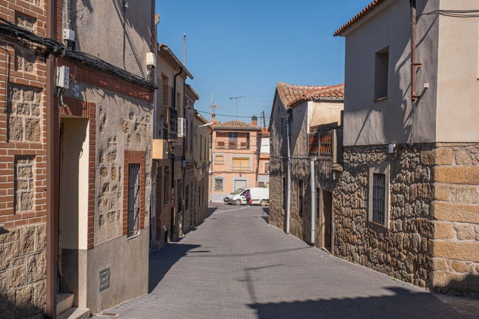 住宅12,000ユーロと1,000ユーロの赤ちゃんの助成金：新しい住民を探しているスペインの町