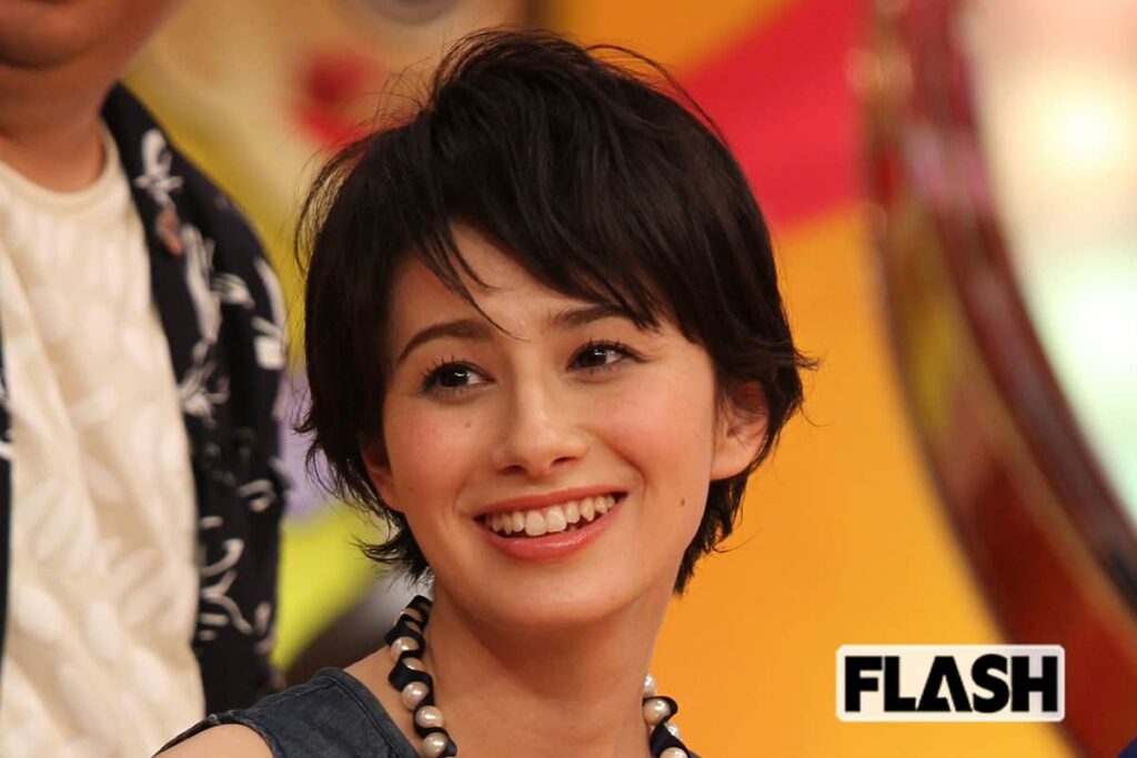 「足の裏の匂いがする！このスタジオ！」ホラン千秋“ラーメン店の残り香”に不快感示し“失礼”批判殺到