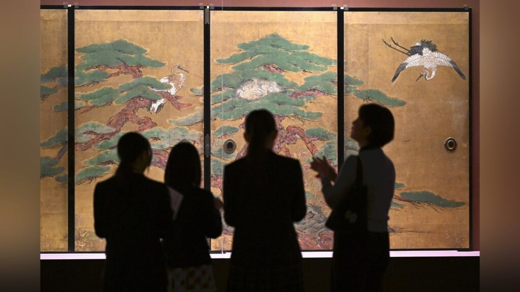 大覚寺展の入場者１０万人突破…落とした財布受け取りに戻った大学生が１０万人目