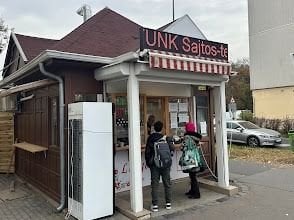 彼らはオブダの炎の屋台、盗まれた酵母、サワークリームに侵入しました。
