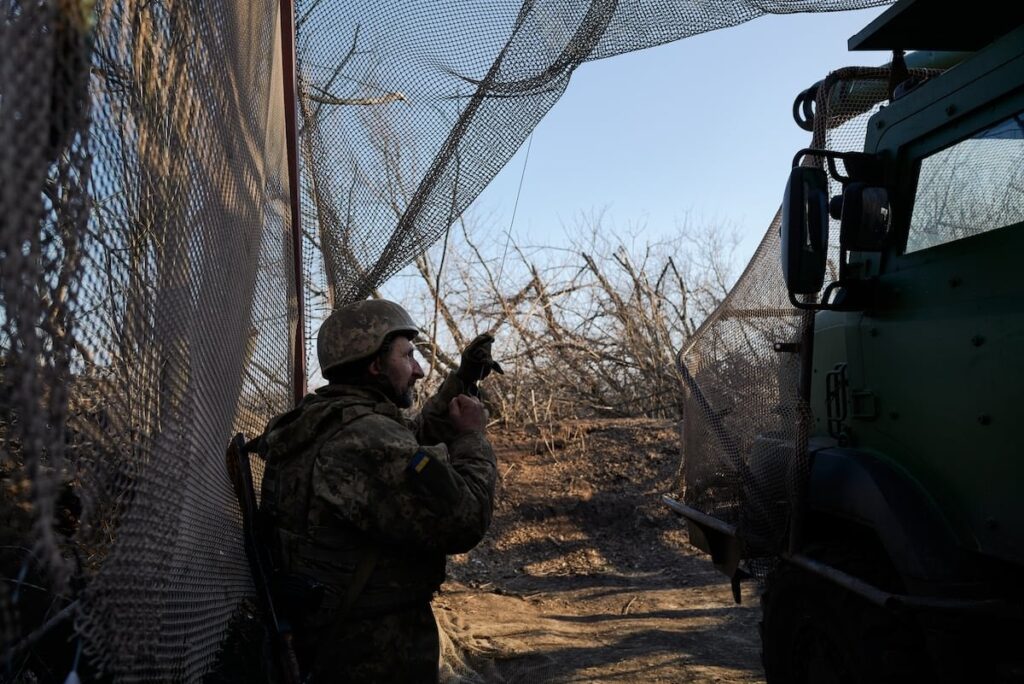 北朝鮮と戦うウクライナの兵士：「彼らはよく撃ち、うまく動きますが、大砲の飼料として使用されます」
