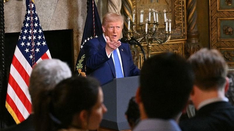 事実チェック：トランプは、Zelenskyが4％の承認評価を持っていると誤って主張しています。 50％以上です