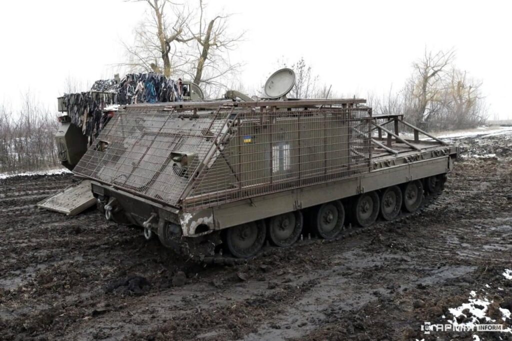 オーストラリアのM113AS4装甲物流車両（ALV）、ウクライナ軍の33番目の別々の機械化旅団から。