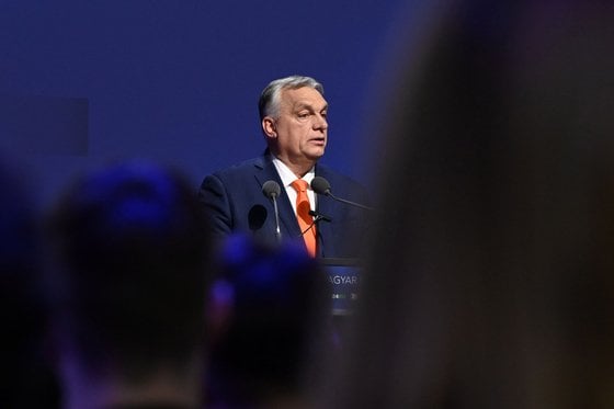 政府研究所の近くを比較検討しました。2026年にはスムーズなフィデスの勝利が来ています。