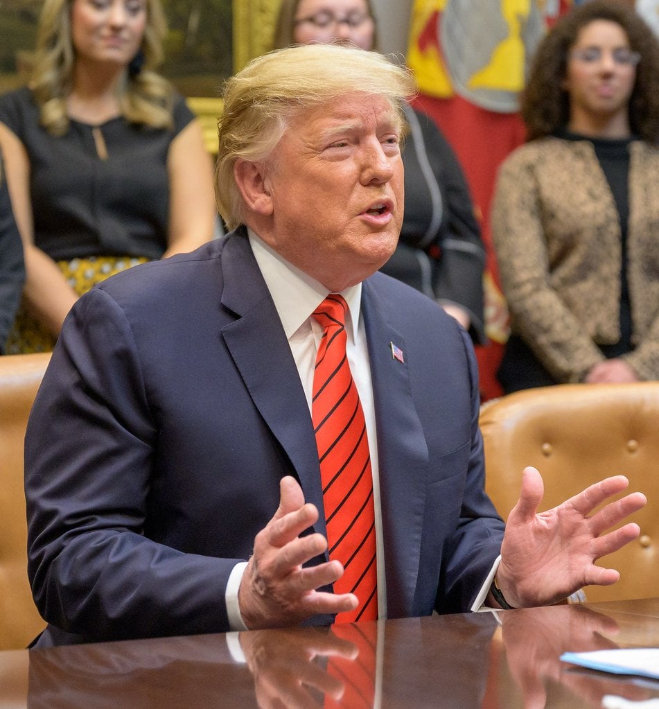 トランプはゼレンスキーをbash落し、ウクライナ取引で「自信を持って」
