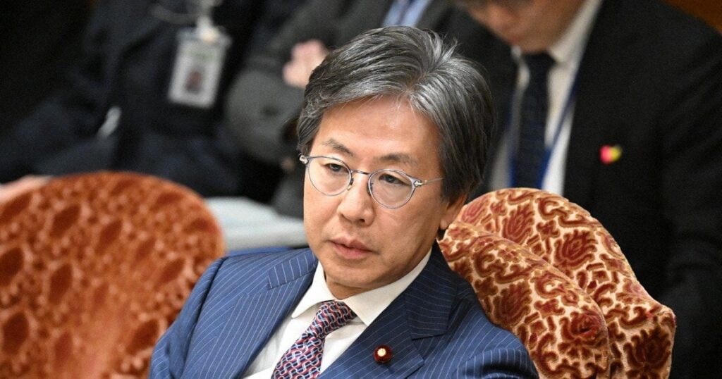 安住委員長、国民民主1回生を一喝 「制服組」出席巡り 衆院予算委 | 毎日新聞