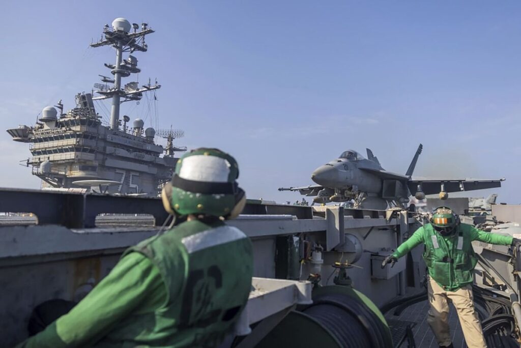 米軍、ソマリアで「イスラム国」幹部殺害－トランプ氏が空爆命令