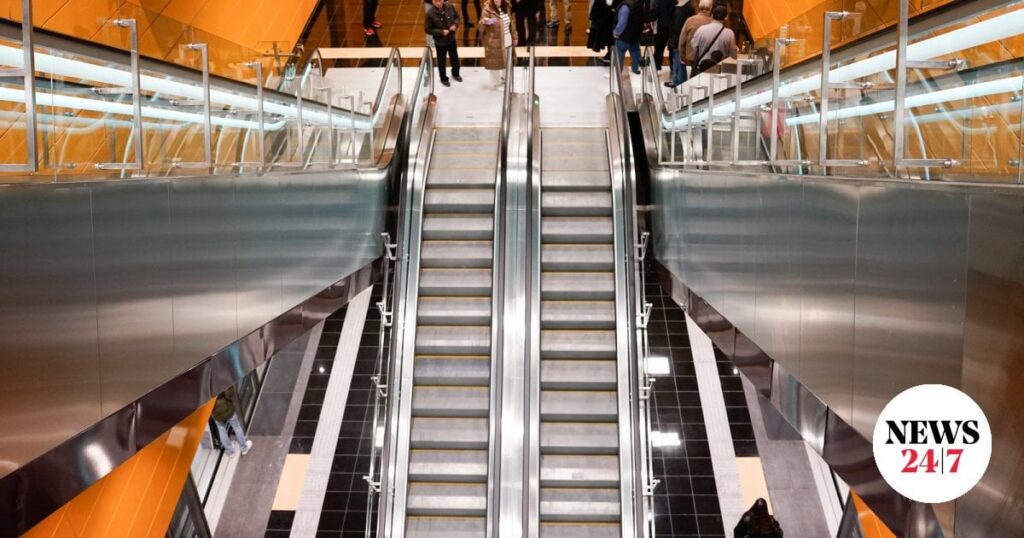 テッサロニキ：地下鉄の問題を解決しなかった - 乗客への指示