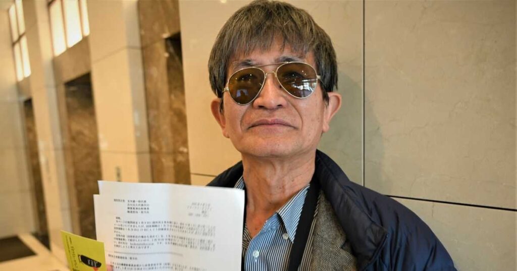 「出禁になっているんですよ」処分のフリー記者・横田一氏が場外で抗議 国民民主の党大会(産経)