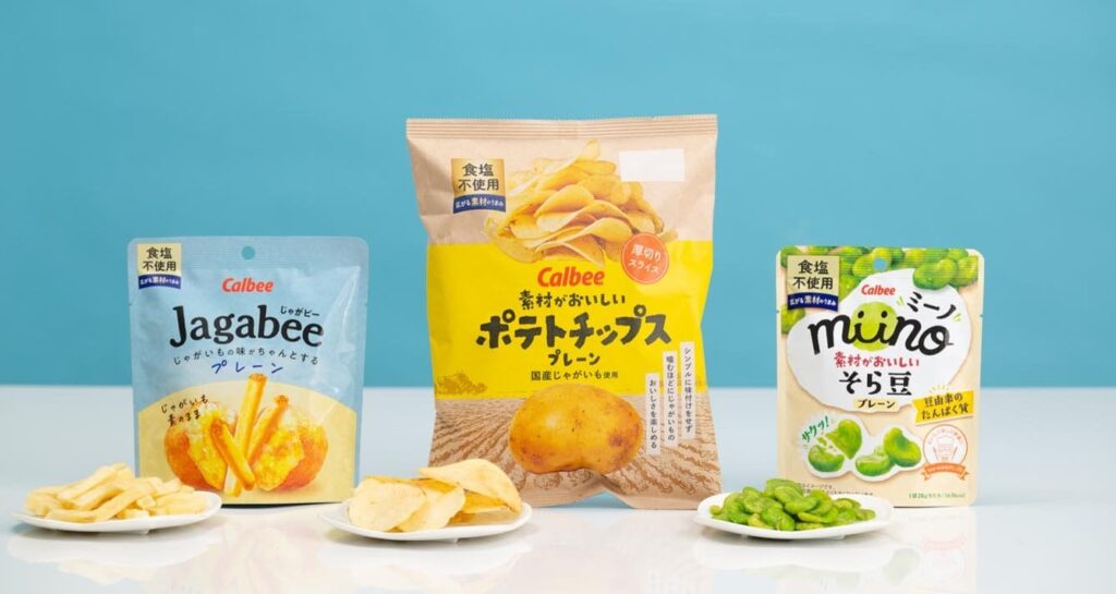 カルビー、食塩不使用の「休塩おやつ」 塩分が気にならないポテチなど｜Impress Watchシリーズ