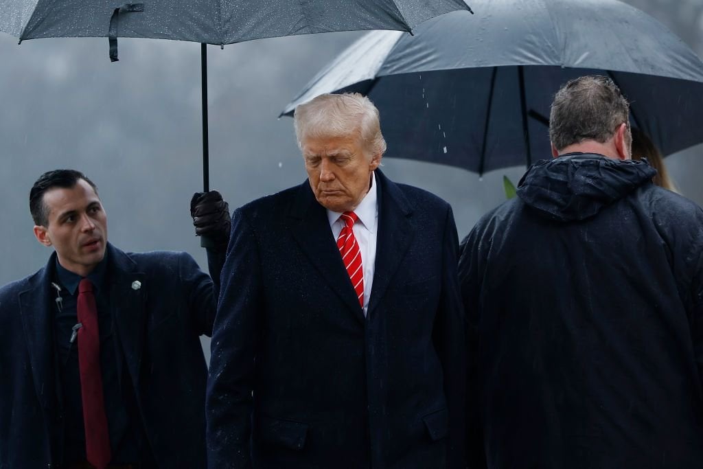 ウクライナ戦争最新：トランプは、彼がゼレンスキー「独裁者」と呼んだ「信じられない」と言います