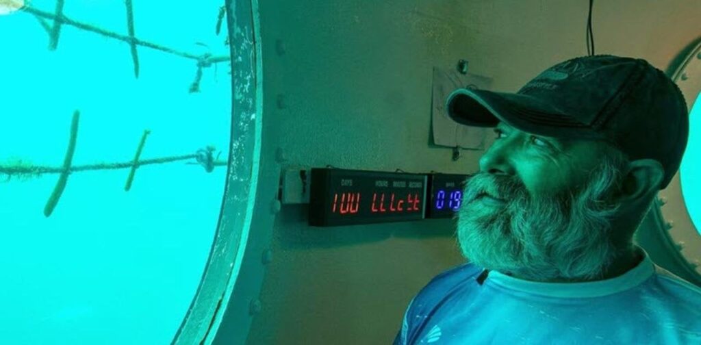 120日間水中カプセル生活成功で、水中移住への兆しが見えた