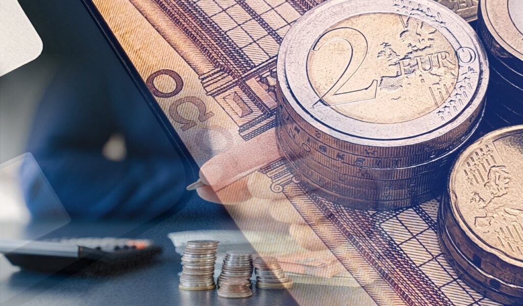 賃金 - 年金：州はいくらお金を支払うか -  2009年との比較 - 経済郵便局長-OT.GR