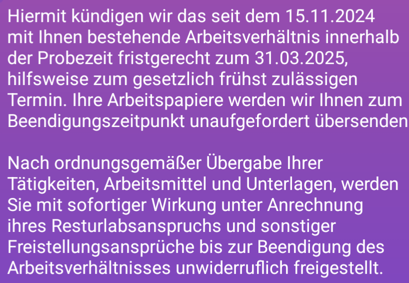 ProbezeitのKündigungの前にFreistellungを入れて、青いカードEUビザを持っています。何か他のものを見つけたらすぐに仕事を始めてもいいですか？