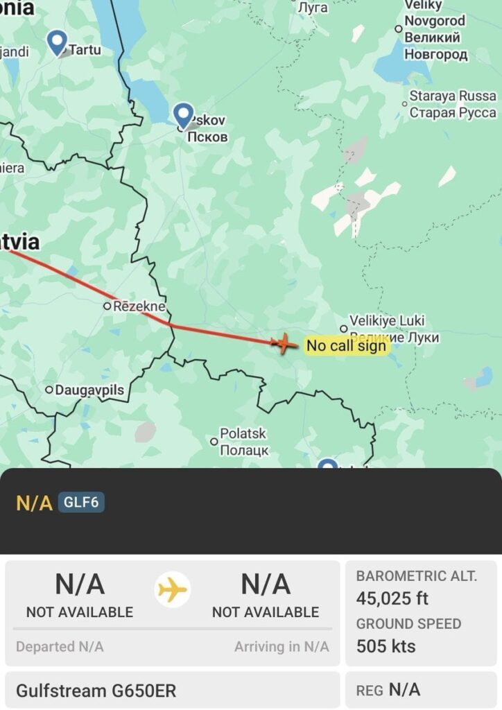 トランプの使節ウィトコフの飛行機は、ちょうどロシアの空域に入りました