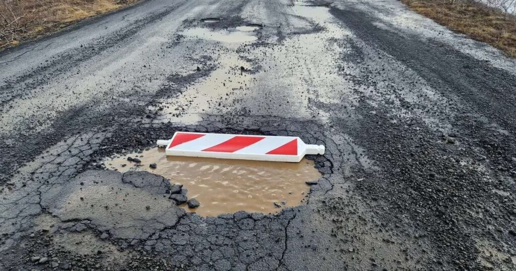 道路を砂利道に戻す必要があるかもしれません
