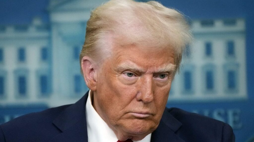 トランプは「私の候補者のほぼすべてを意図的に遅らせる」ために民主党を非難する」