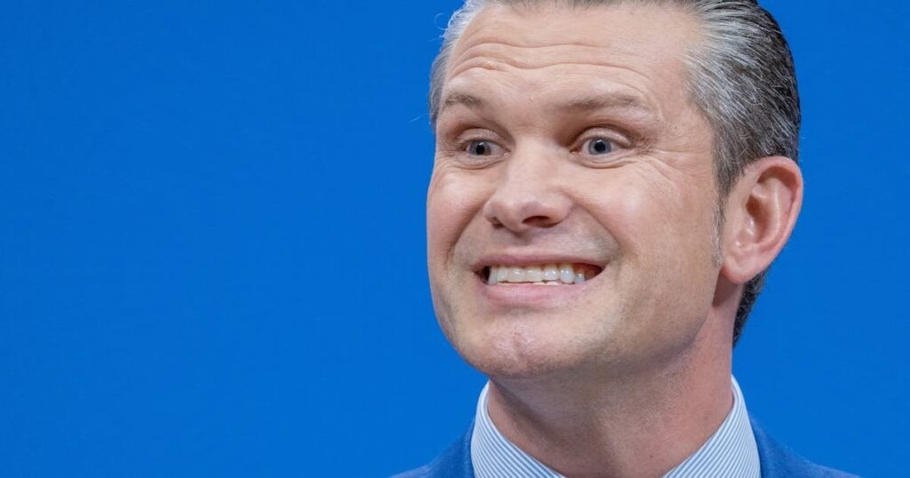 ロシアがウクライナに認めていることを尋ねられたとき、ピート・ヘグセスは崩れる