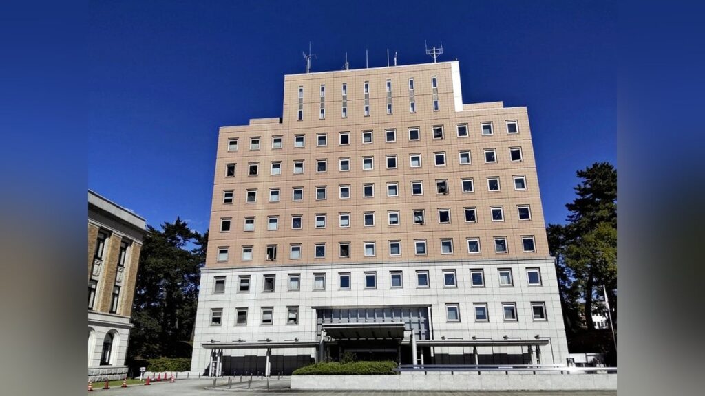 盗み目的で養鶏場の銅線切断、空調止まり５万３０００羽死ぬ…カンボジア人３人を容疑で再逮捕 群馬県渋川市