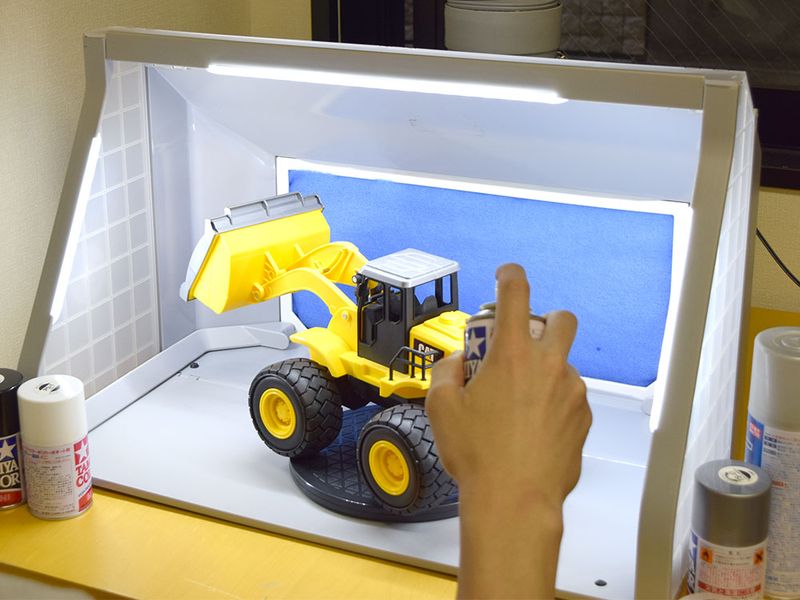サンコーからプラモデルの塗装ブース ニオイ吸って排出 – 家電 Watch サンコーからプラモデルの塗装ブース ニオイ吸って排出 - 家電 Watch