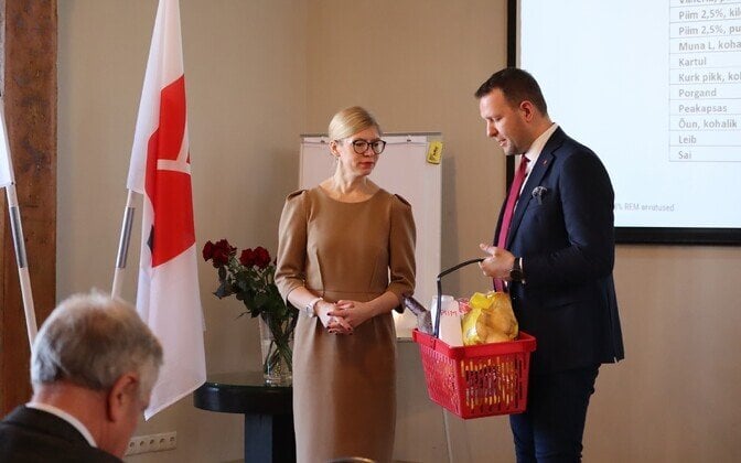 SDE評議会のウエスタンフォレスト：主要な食品グループのVATを下げる必要があります