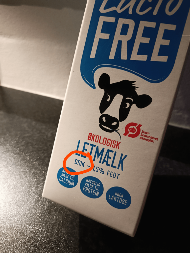 それが「飲み物」であることを乳糖を含まない牛乳の点で本当に意味することを知っている人はいますか？