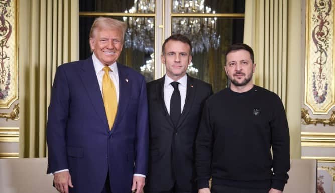 メディア：トランプはゼレンキーの訪問をキャンセルしたかったのですが、2月26日水曜日にフランスのテレビニュース放送であるBFMTVが報告したマクロンの干渉の後、ウクライナはワシントンからZelenskyyの訪問とトランプとの会談が行われないというメッセージを受け取ったと言われています。
