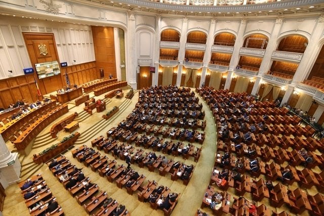 上院の恒久的な再会オフィスと議員の代理人は、要求を拒否したことを拒否しました。
