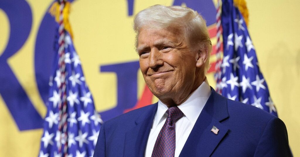 逆転で、トランプはロシアがウクライナを攻撃したと言います