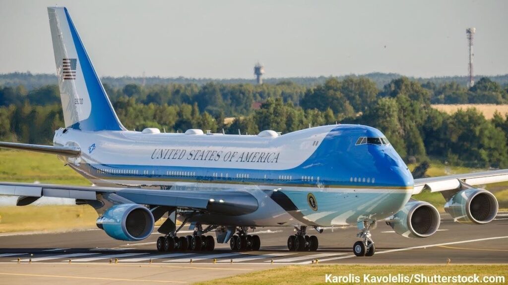 新しいエアフォースワン、第一期トランプ政権下の6年前にボーイングに発注したものの、トラブル相次ぎこのままだと第二期トランプ政権下のあいだに納入されないおそれにトランプ激おこ