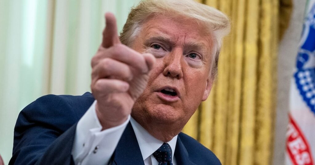 トランプは、彼が嫌いな物語についてメディアを訴えると脅します