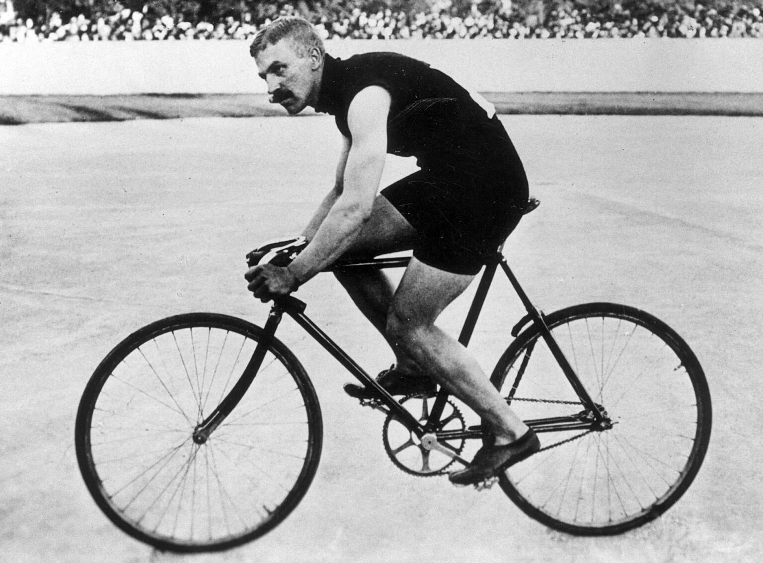 Thorvald Ellegaard。 6 xスプリントの世界チャンピオン。 Odenseから。 （1905）