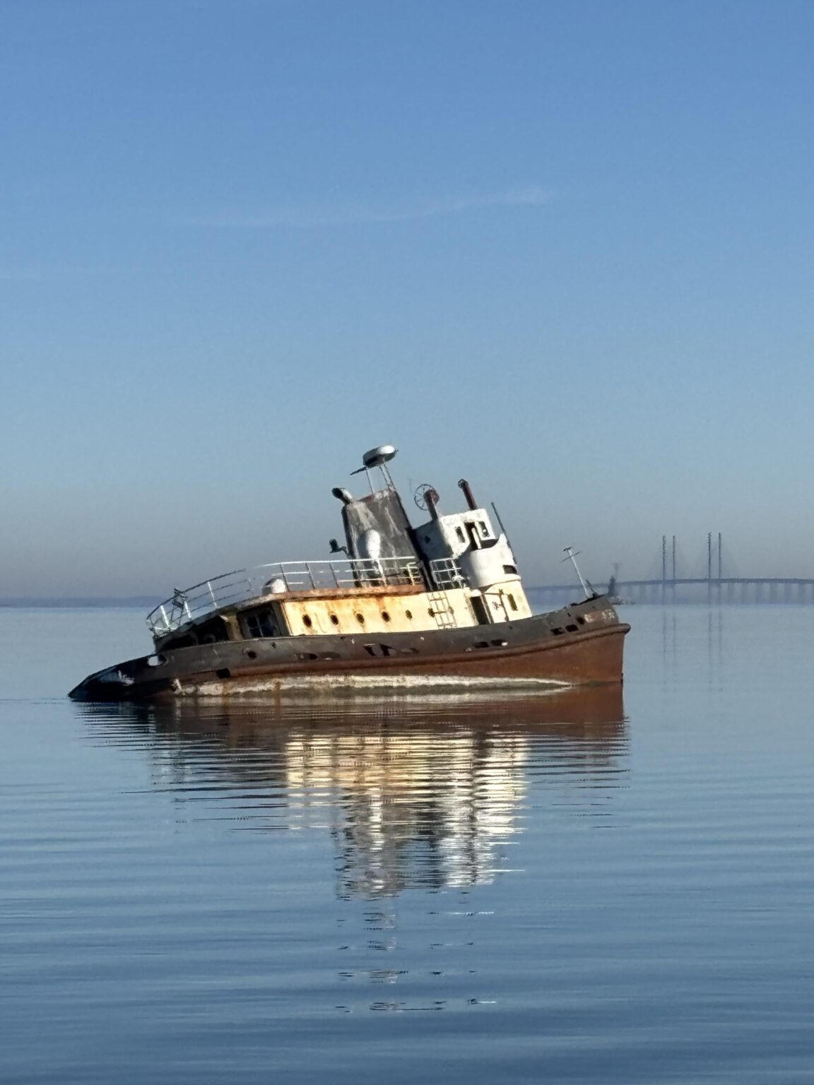 Amager Strandの近くで沈没したタグボート