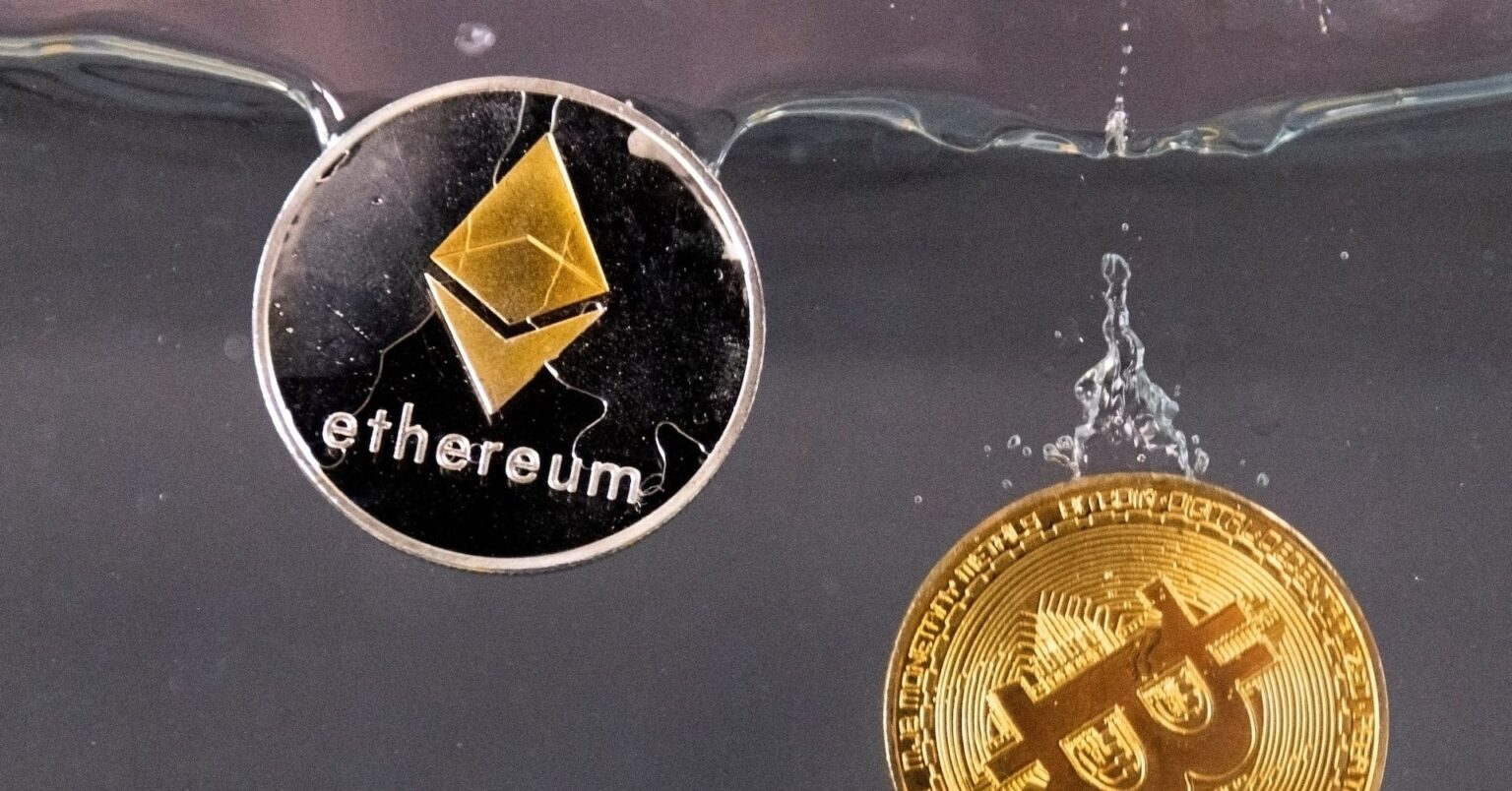 ビットコイン、1カ月ぶり9万ドル割れ リスク回避の動き続く