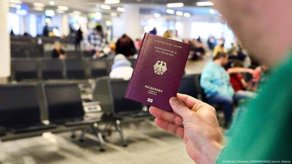 ドイツは、市民の米国の拘留を監視しています