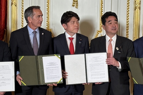 【令和7年3月26日】　中野大臣が、ブラジル連邦共和国統合・地域開発省との水防災に関する覚書に署名し、協力文書発表式に出席 - 国土交通省