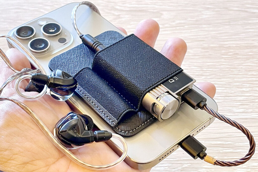 【レビュー】有線イヤフォンの逆襲。スティックDAC×DAC POCKETによるポータブルオーディオの勧め - AV Watch