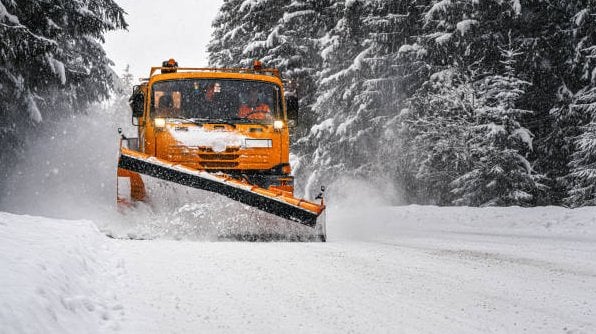 週末の1,800メートルでの雨と雪レベル