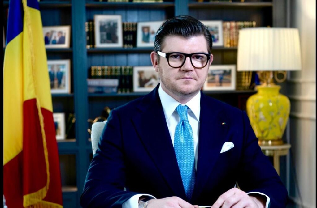 「森は小さくなっていたが、彼の尾は木製だったので、木はxに投票し、彼らは彼らの1つを信じていた」