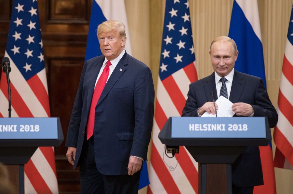プーチン氏に「頭にきた」とトランプ氏－石油関税示唆後、発言を翻す - Bloomberg