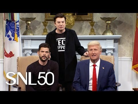 「サタデーナイトライブ」（SNL）は、ニューヨークからの毎週のコメディ /風刺テレビ番組です。彼らは今週、大失敗の後、ホワイトハウスをock笑していました。ここに完全なクリップ：