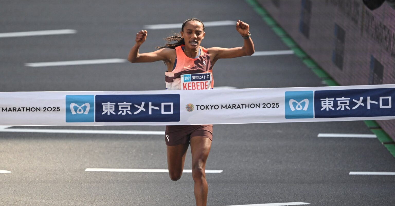 陸上＝東京マラソン、ケベデが初の女子連覇　男子はタケレ優勝 | ロイター