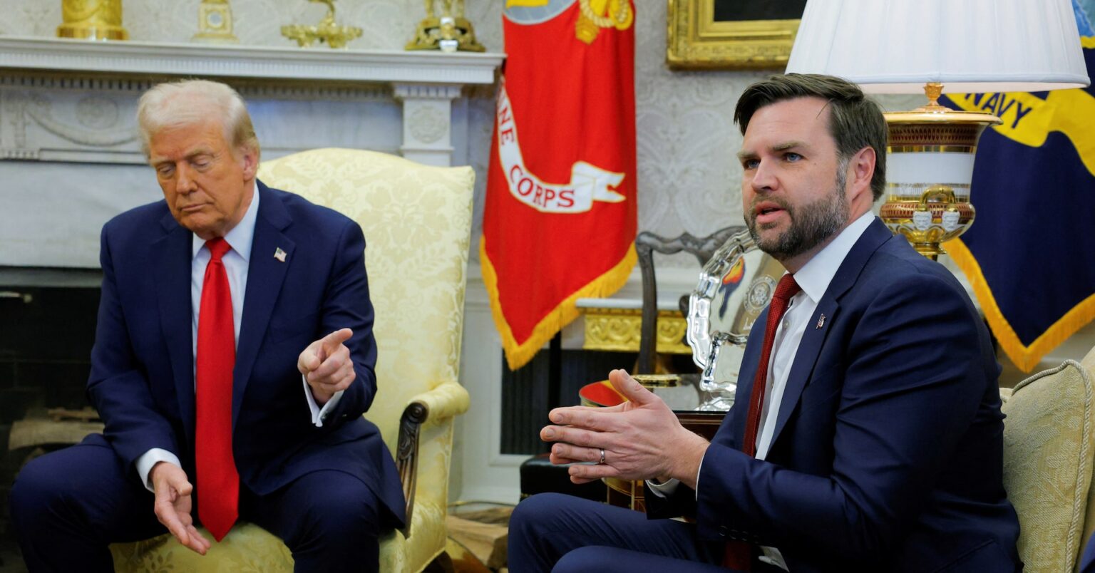 アングル：バンス米副大統領、トランプ氏に仕える「攻撃犬」役鮮明に | ロイター