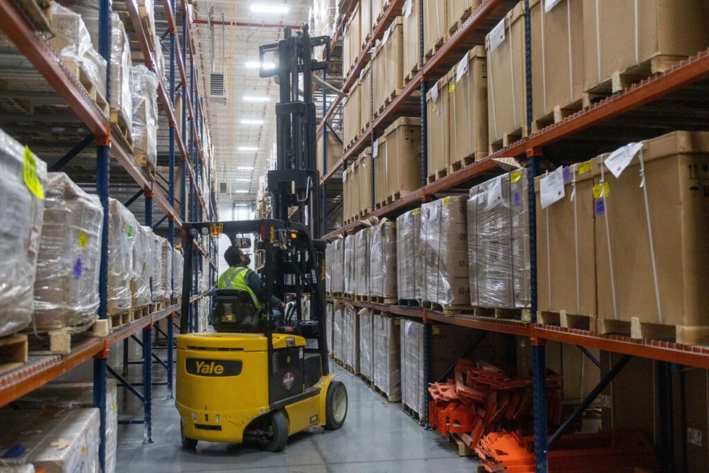 米ＩＳＭ非製造業景況指数、２月は上昇－雇用が約３年ぶり高水準 - Bloomberg