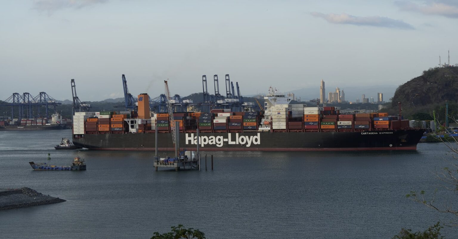 米政権、パナマ運河巡り国防総省に軍事的選択肢検討を指示＝当局者 | ロイター