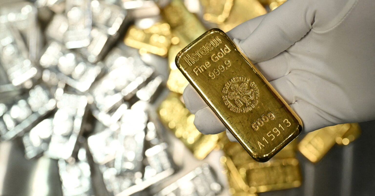 金スポット価格、史上初の3000ドル突破　安全資産に逃避買い | ロイター