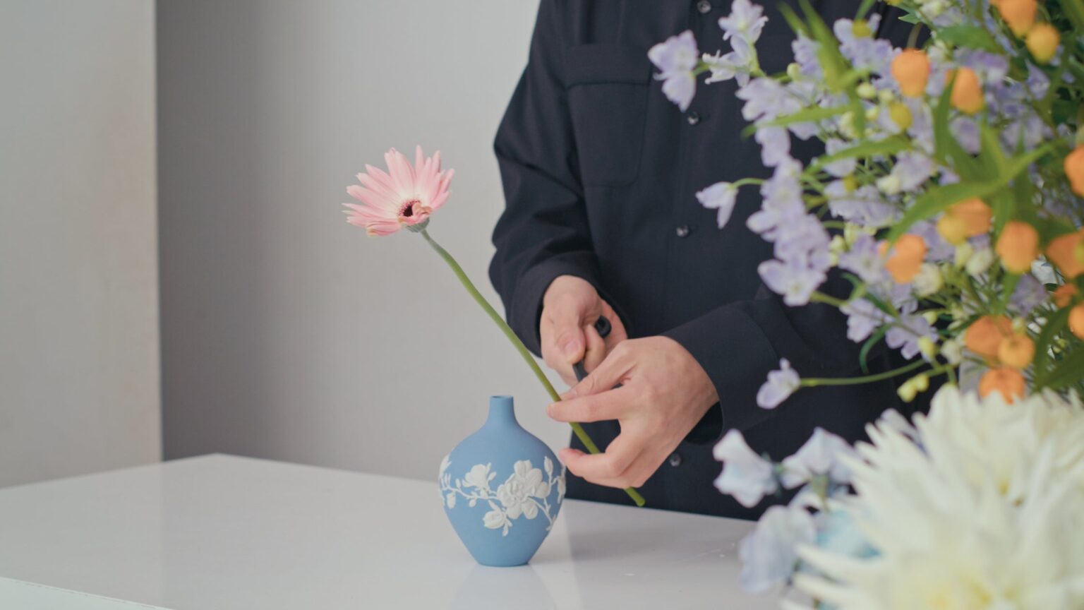 【ウェッジウッド】Art of Flowers - 家にアートを。毎日に彩りを。