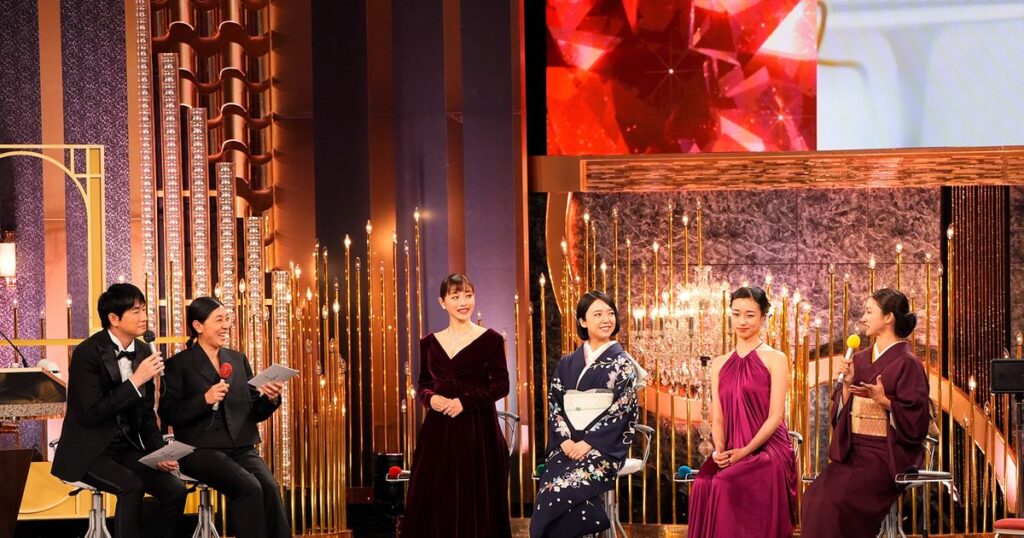 満島ひかり、安藤サクラの賛辞に涙「無理…めっちゃうれしい」：第48回日本アカデミー賞 - シネマトゥデイ