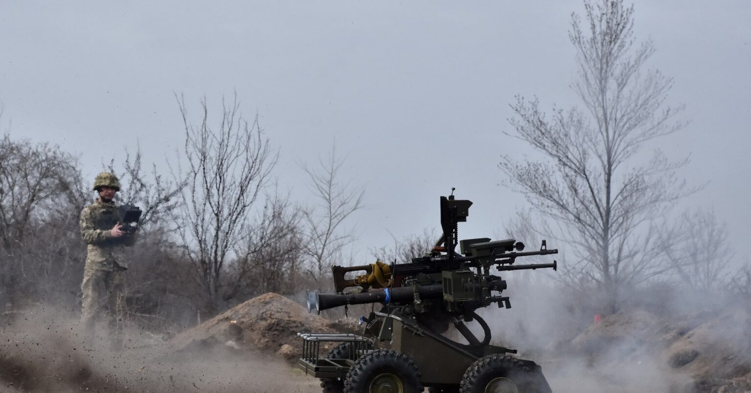 ロシア国防省、ウクライナ南部で前進と表明　ザポロジエ市に迫る | ロイター